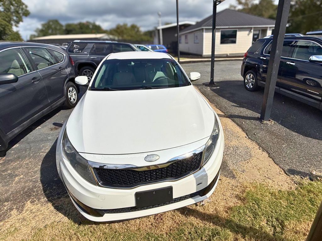 2013 Kia Optima LX's photo