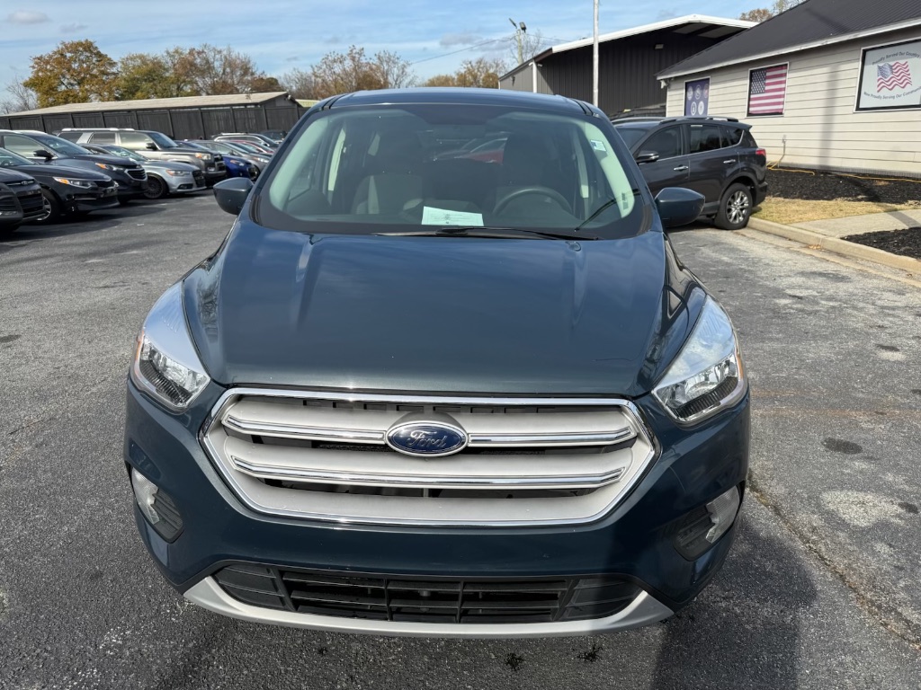 2019 Ford Escape SE's photo