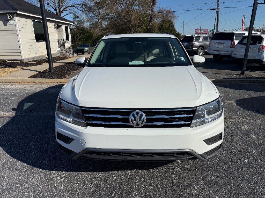 2021 Volkswagen Tiguan SE's photo